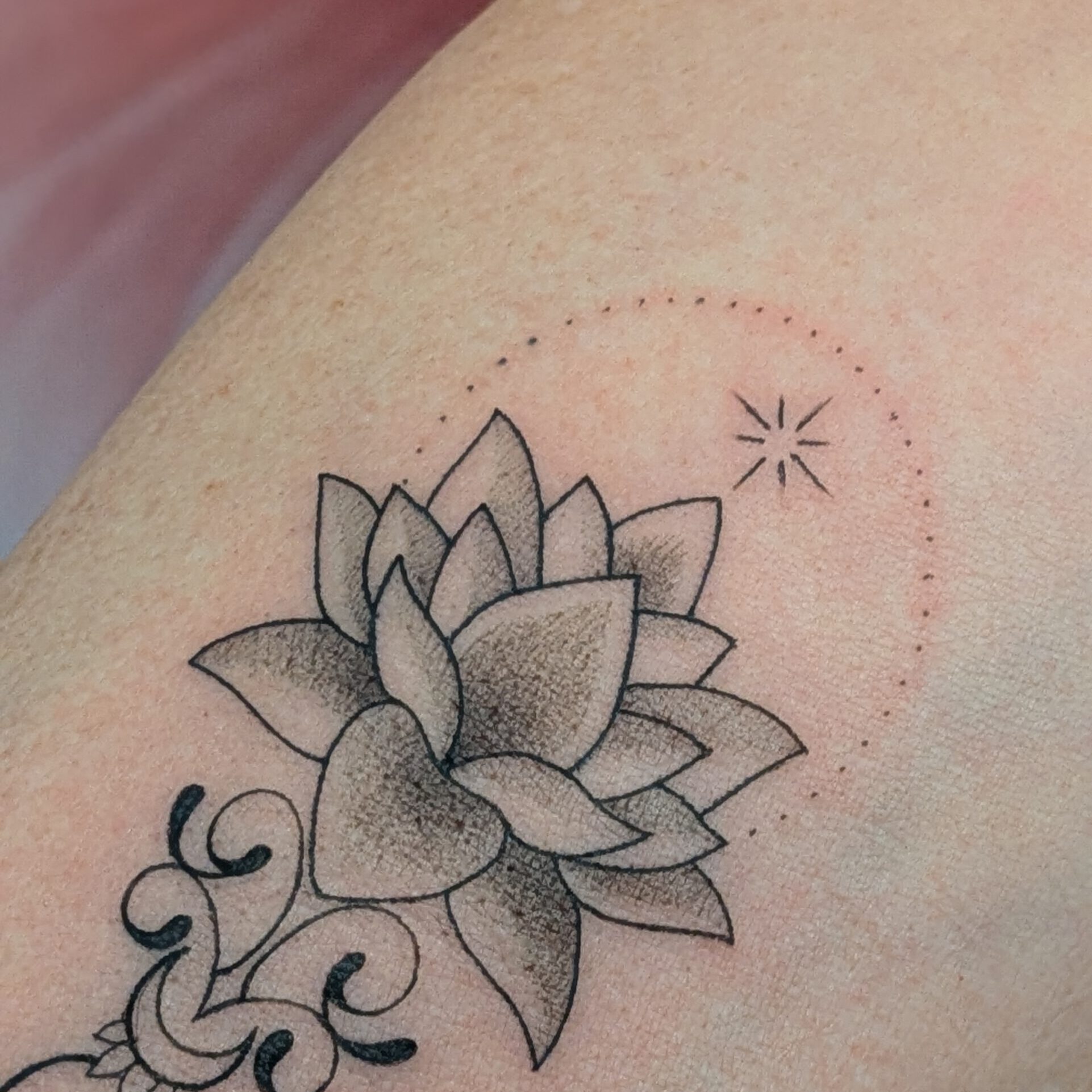 Unalome Tattoo Roxi