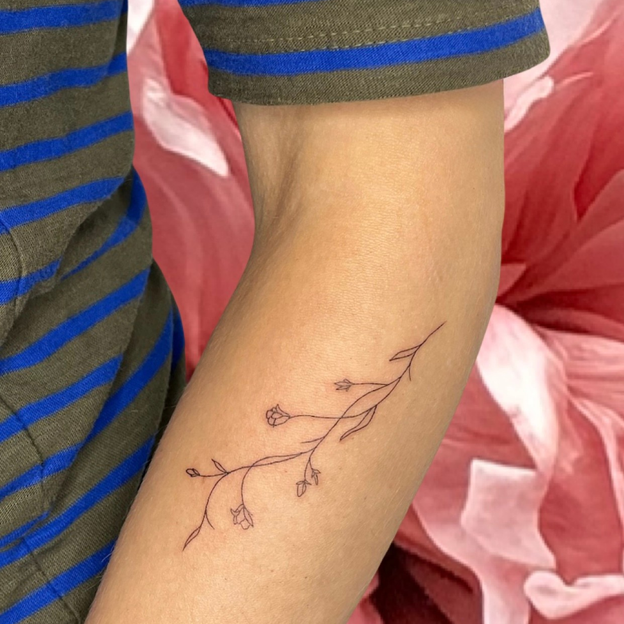 Tattoo_Fineline_Zweig_Branch_Floral